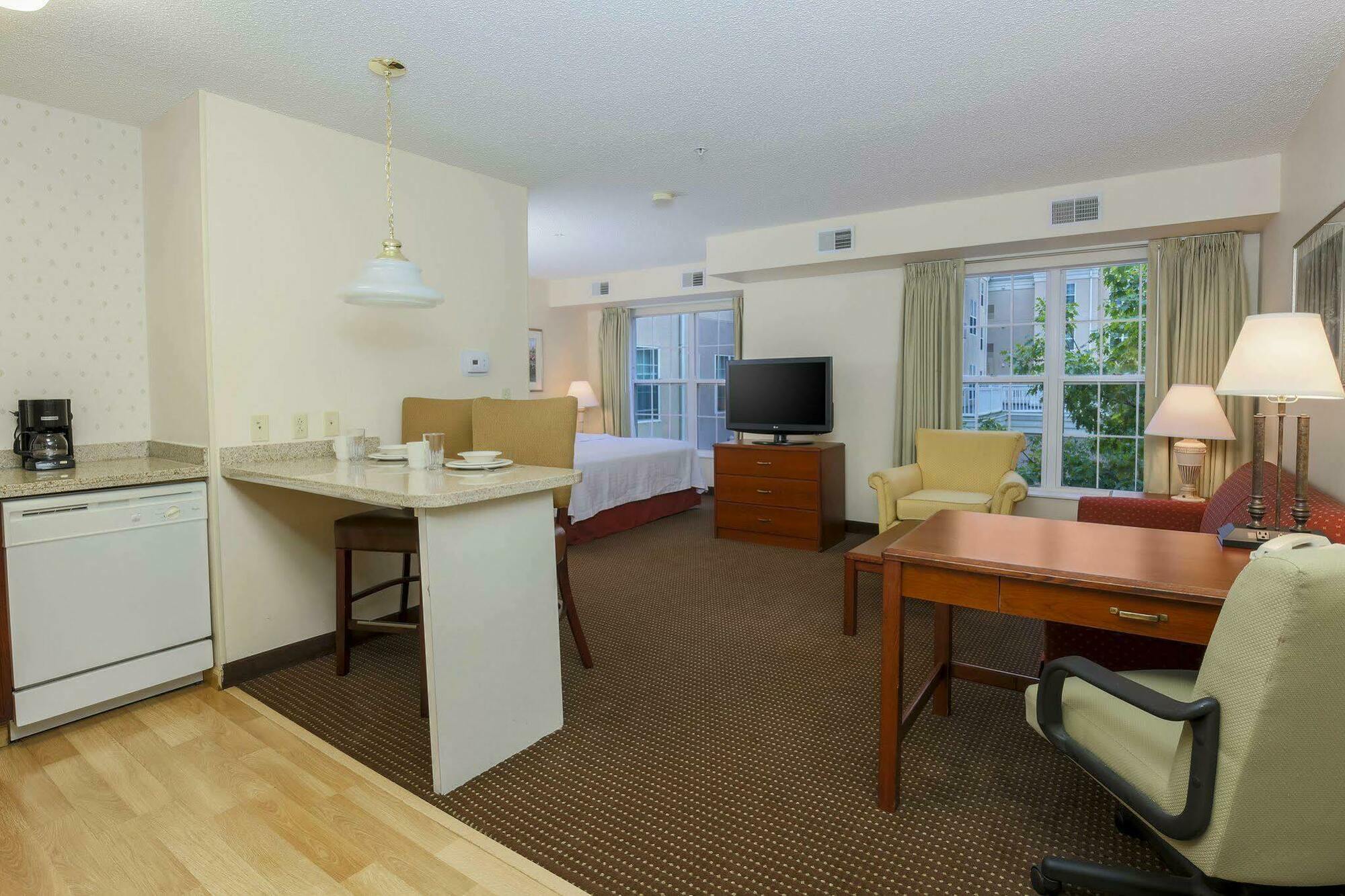 Homewood Suites By Hilton Erie Kearsarge Exterior foto