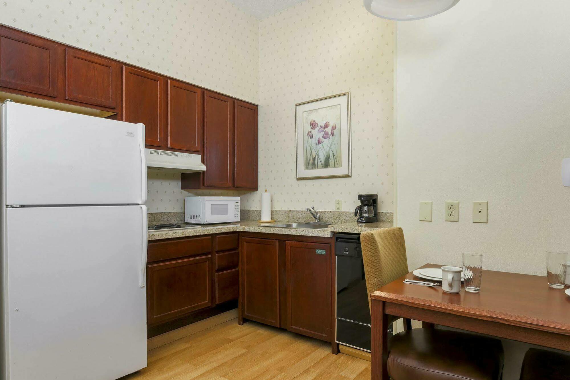 Homewood Suites By Hilton Erie Kearsarge Exterior foto